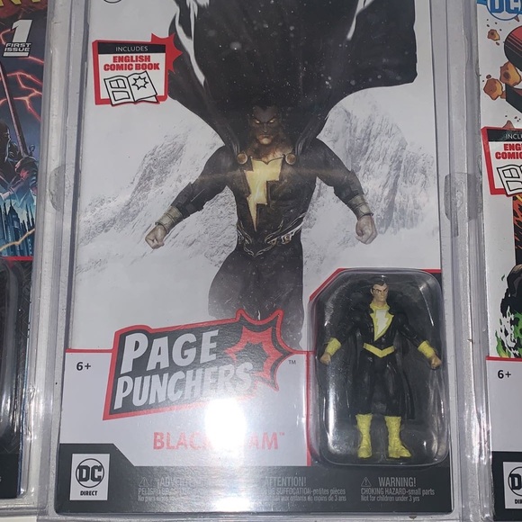 DC COMIC BOOKS LOT WITH ACTION FIGURES - Picture 2 of 5